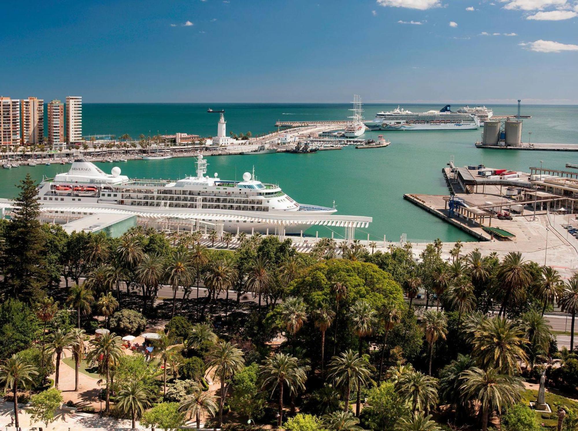 Apartamento Los Tres Soles Málaga Esterno foto