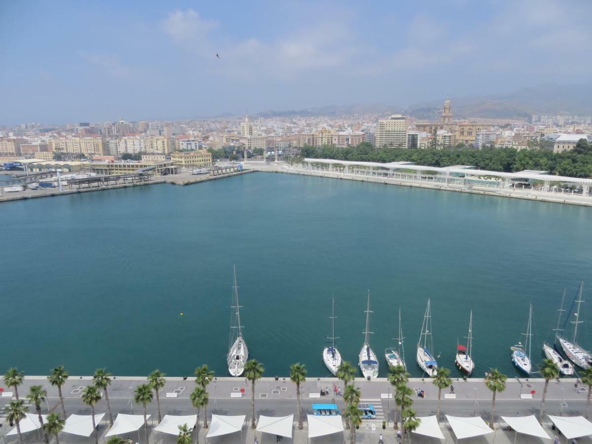 Apartamento Los Tres Soles Málaga Esterno foto