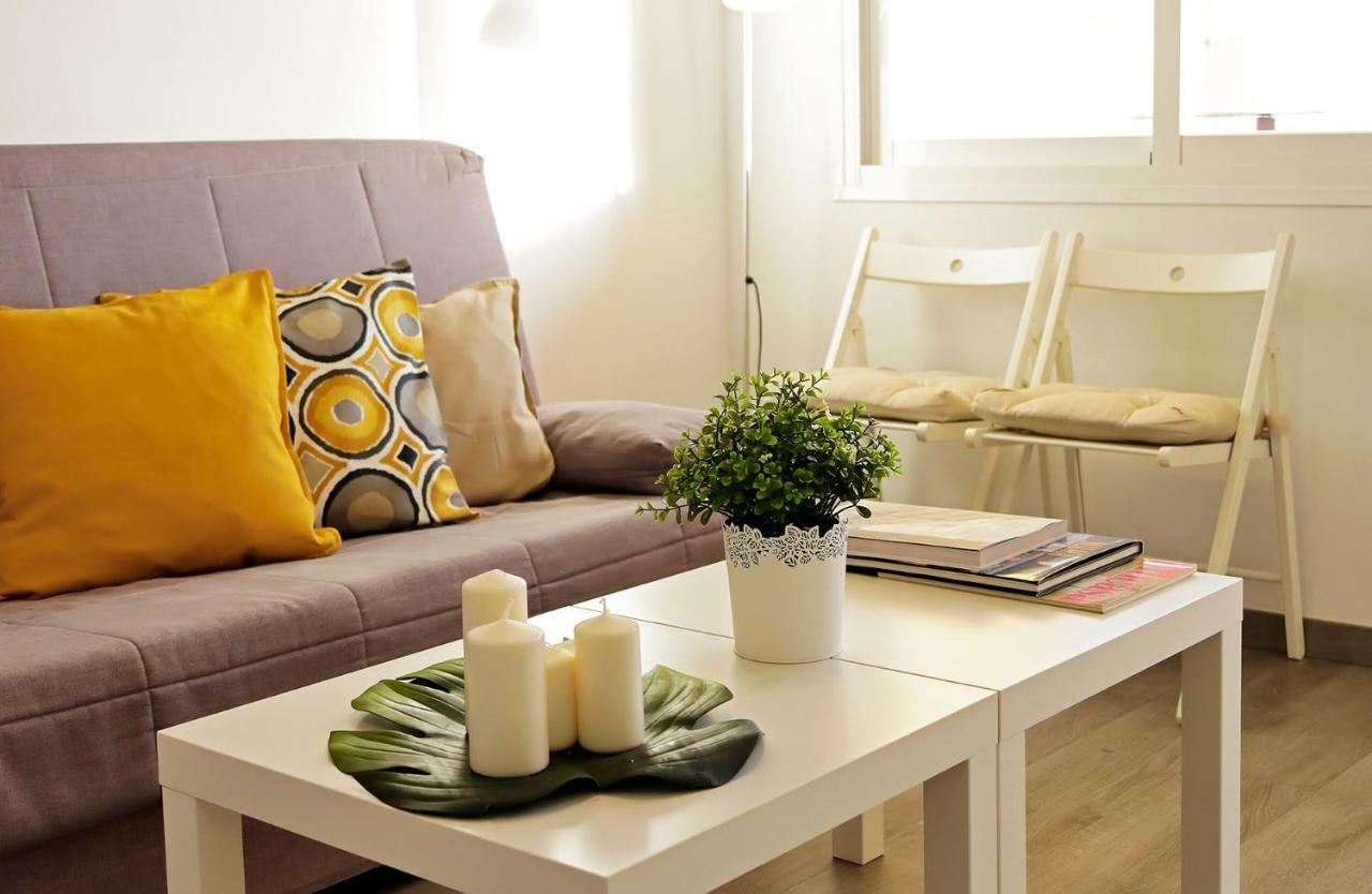 Apartamento Los Tres Soles Málaga Esterno foto