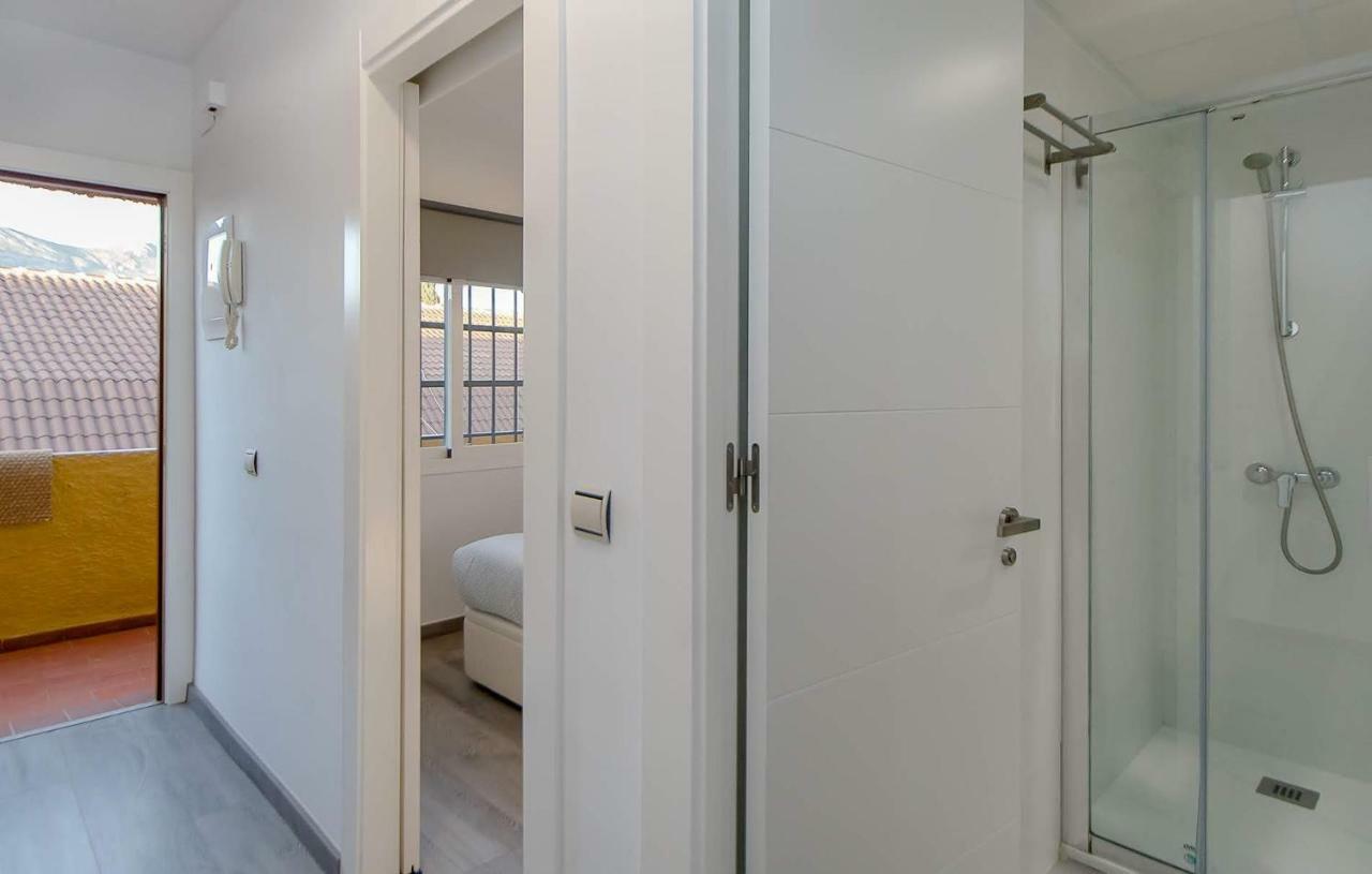 Apartamento Los Tres Soles Málaga Esterno foto